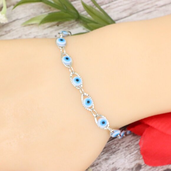 "Trendy Bracelet for Girls & Women – Cute, Adjustable & Gift-Ready | MLCRC1512 - Picture 7 of 10